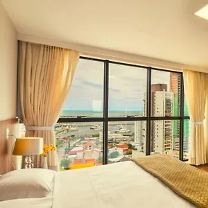 7 Hotel